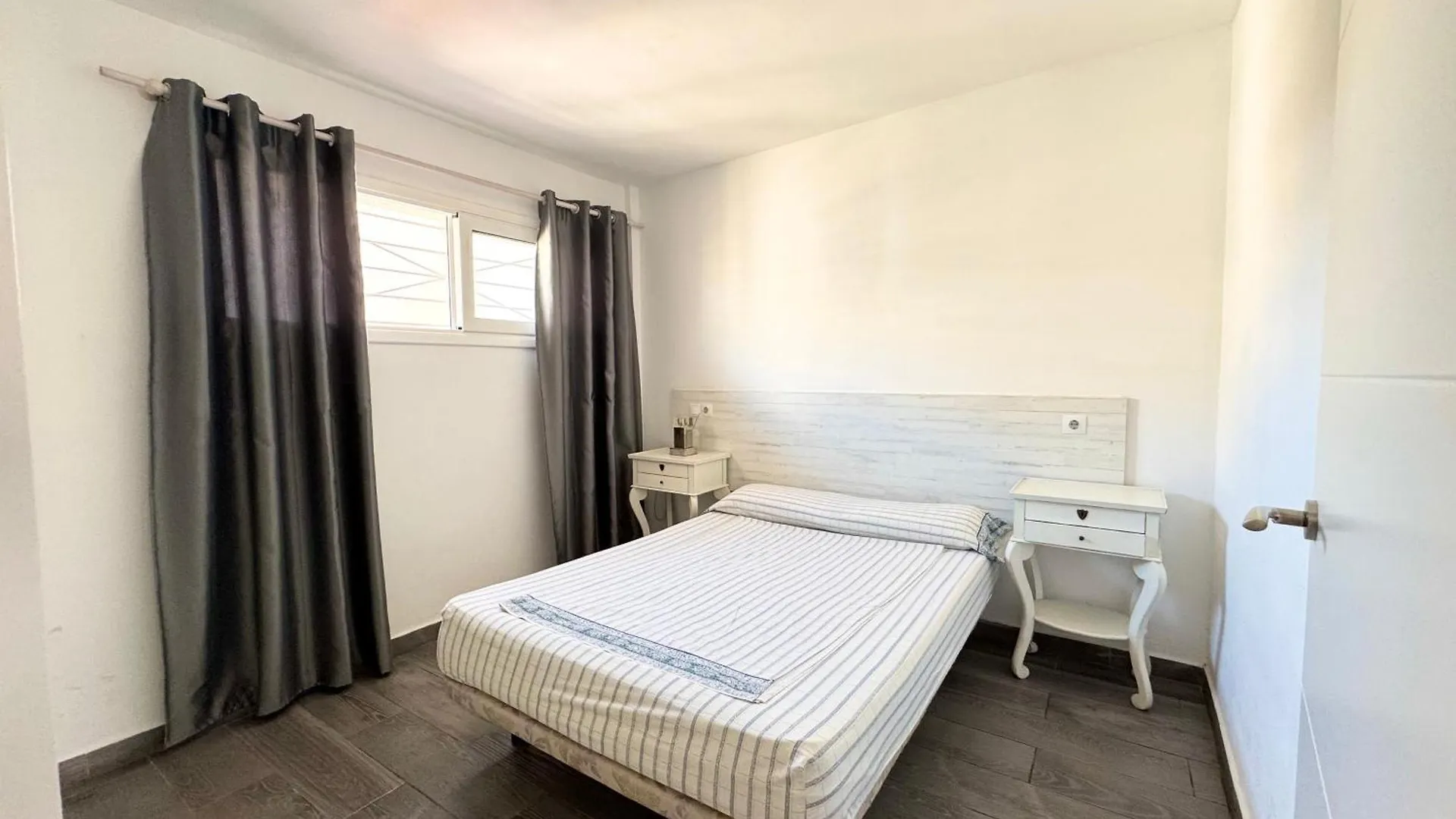 Apartsalou Bilbao 0*, Salou España