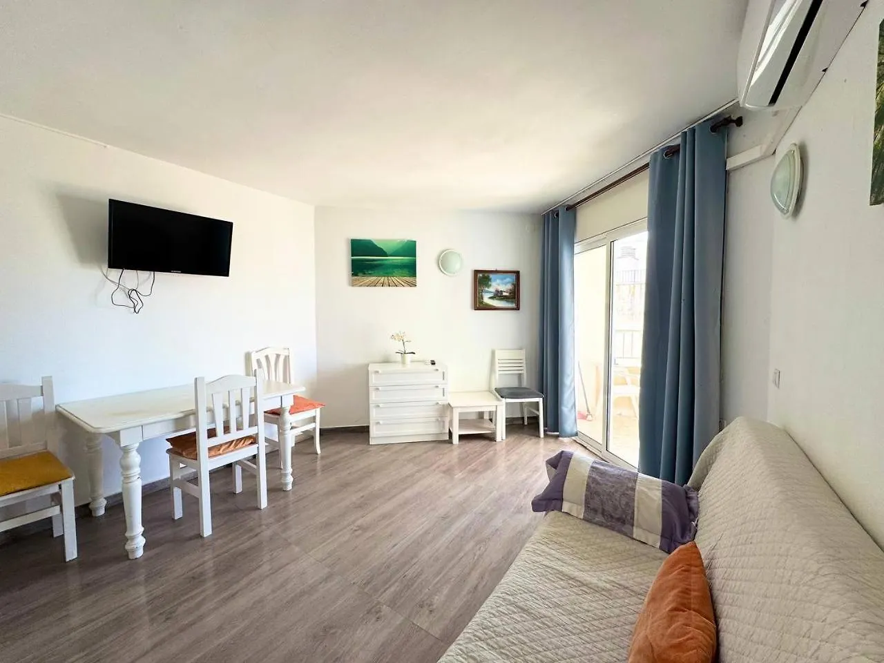 Apartsalou Bilbao 0*, Salou